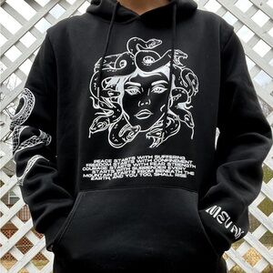 Mythology collection | Mevak Hoodie Medusa